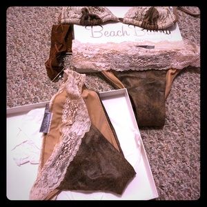 Beach bunny 2 pieces